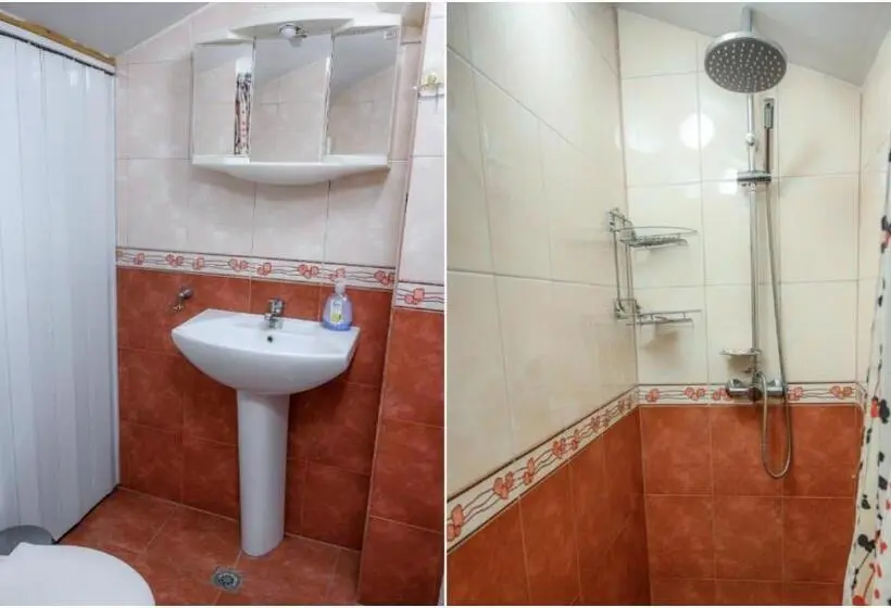 اتاق استاندارد چهارنفره با بالکن, Guest House Angelkovi