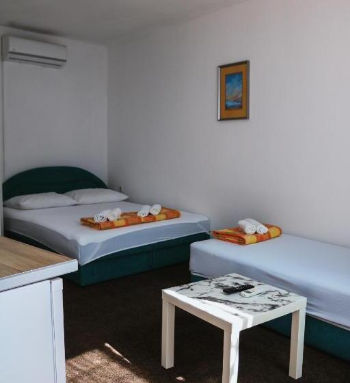 استودیوی استاندارد, Guest House Davorka