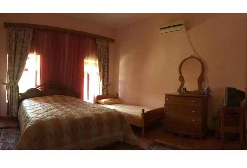 اتاق کلاسیک چهارنفره, Karafil Guesthouse