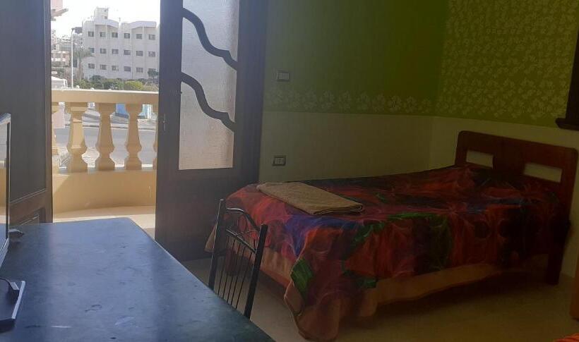 اتاق استاندارد سه تخته با بالکن, Villamar Sea View Rooms & Apartments