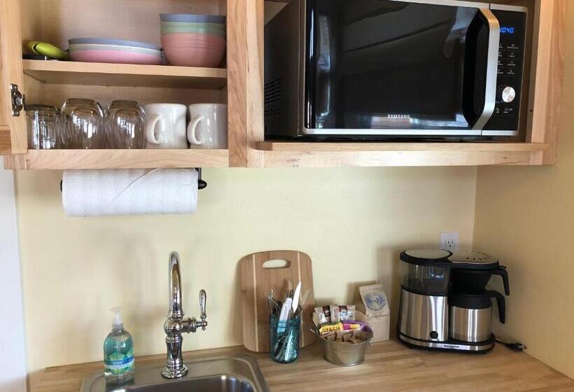 标准平房, Moab Springs Ranch