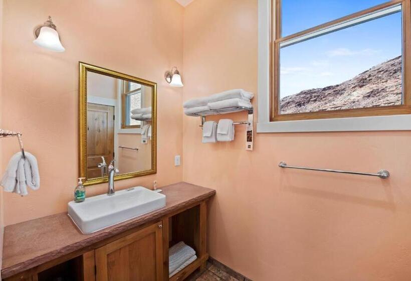 豪华洋房, Moab Springs Ranch