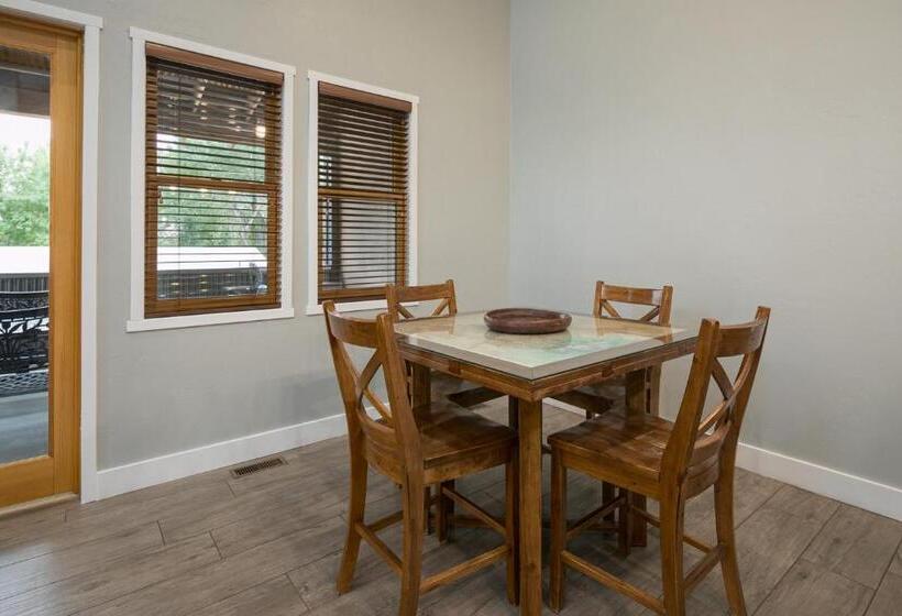 3间卧室的房子, Moab Springs Ranch