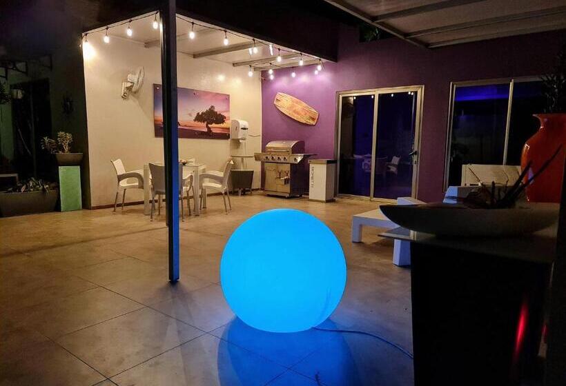 اتاق لوکس, Sandcastle Beach Apartments