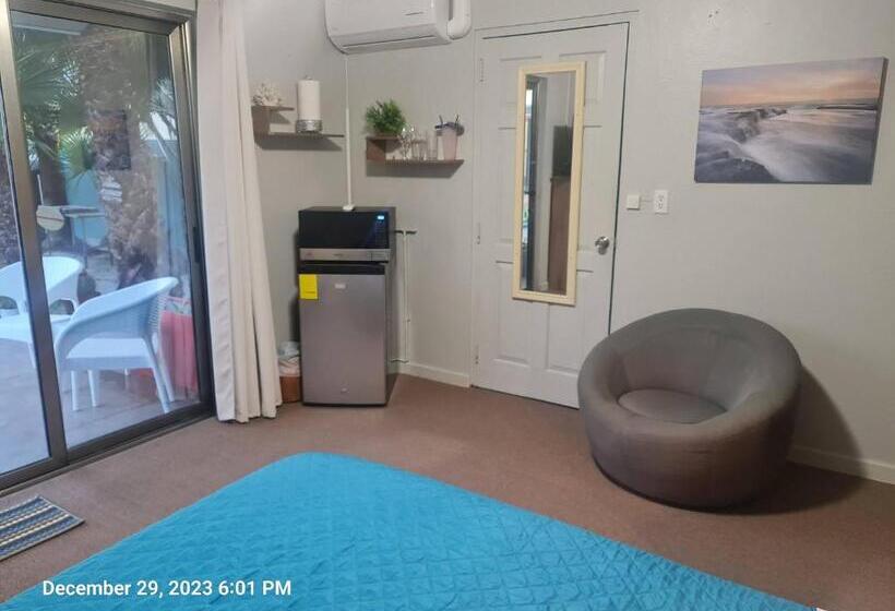 اتاق لوکس, Sandcastle Beach Apartments