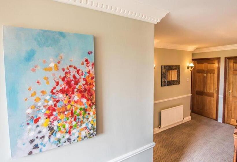 غرفة قياسية مطلّة علي البحر, Westport Heights