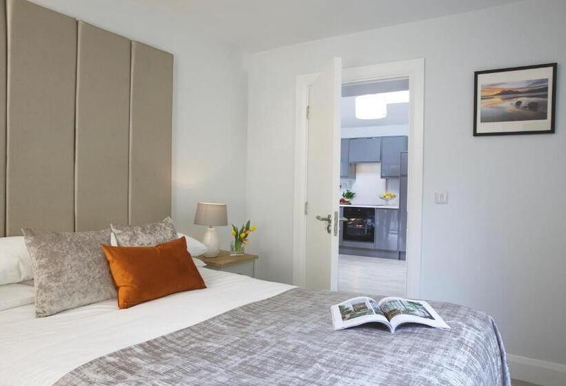 Апартаменты 1 Спальня, Westport Heights
