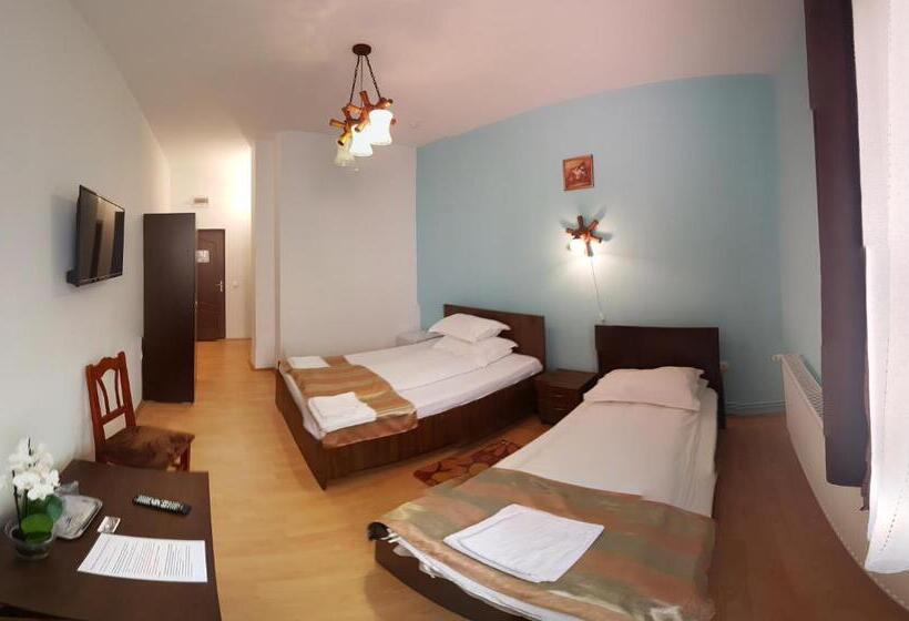 اتاق سوپریور, Pensiunea Muresul