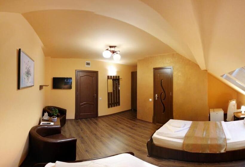 اتاق اکونومی, Pensiunea Muresul