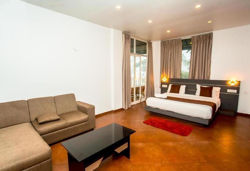デラックススイート, Areva Inn Plantation Resort Munnar With Pool By Voye Homes