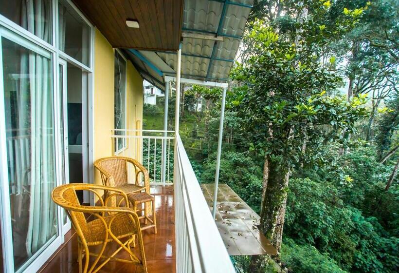 デラックススイート, Areva Inn Plantation Resort Munnar With Pool By Voye Homes