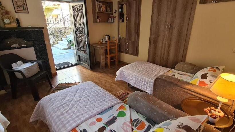 اتاق استاندارد, Guest House Panda