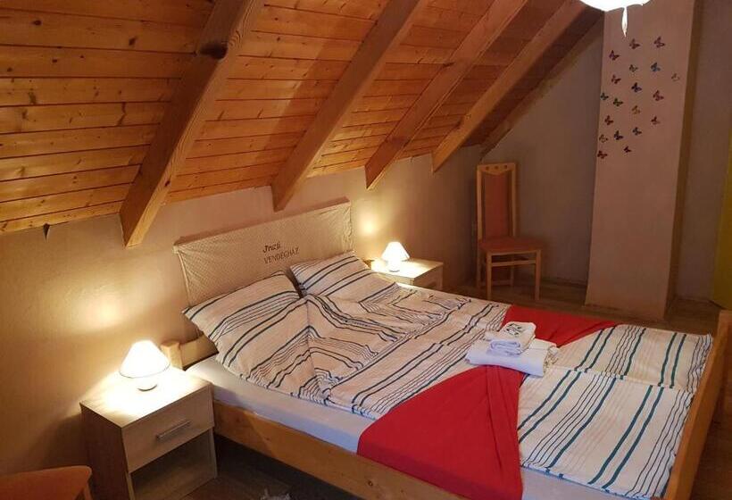 Номер Superior, Fruzsi Vendégház