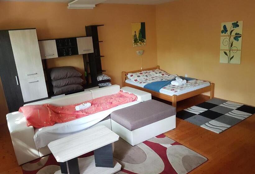 Трехместный Номер Superior, Fruzsi Vendégház