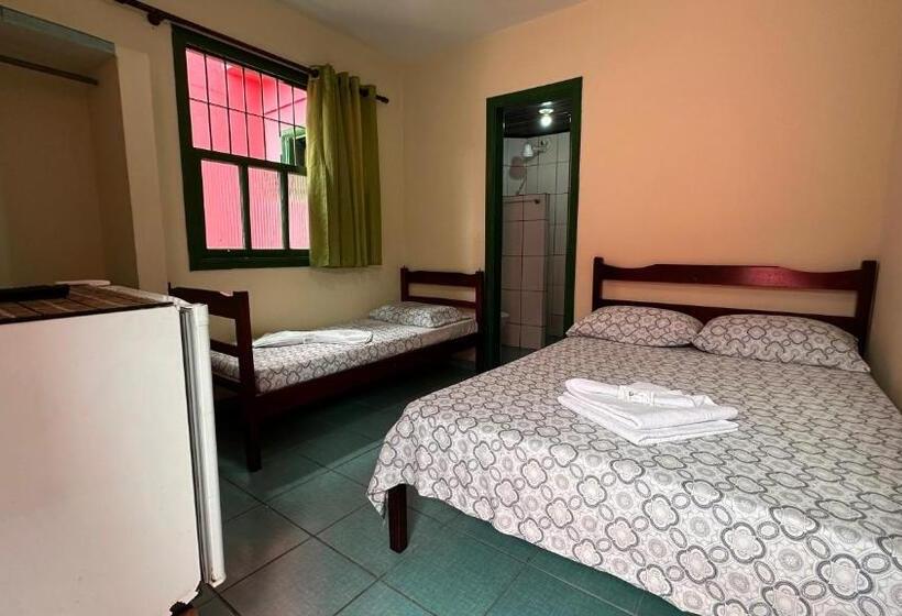 اتاق ساده سه‌ نفره, Suítes Casa Rosada