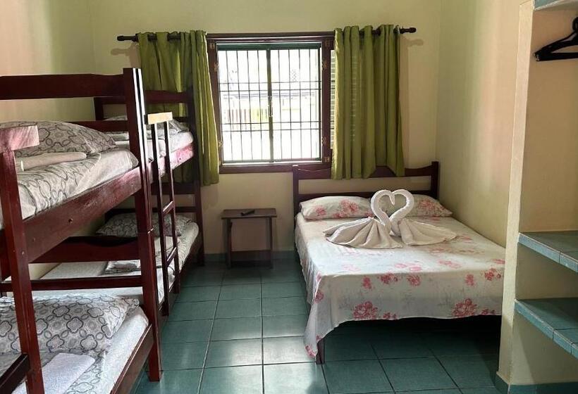 اتاق خانوادگی, Suítes Casa Rosada