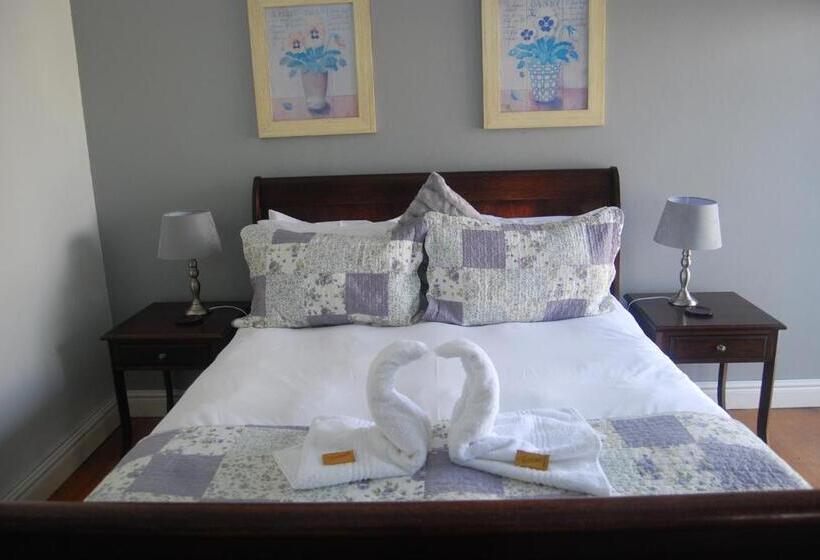 Quarto Deluxe, De Charmoy Riverside