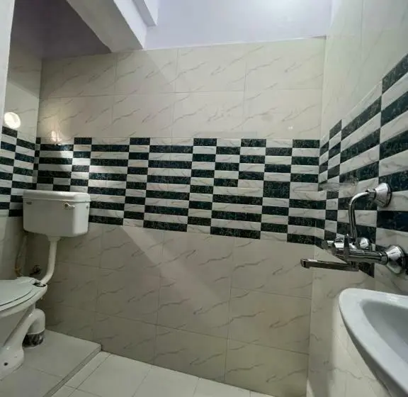 スタンダードルーム, Nukkad Guest House