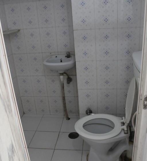 اتاق استاندارد, Nukkad Guest House