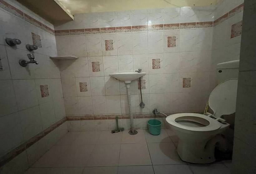 Quarto Triplo Deluxe, Nukkad Guest House