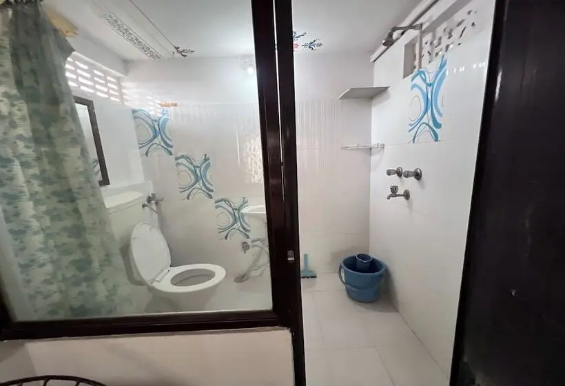 ファミリールーム, Nukkad Guest House