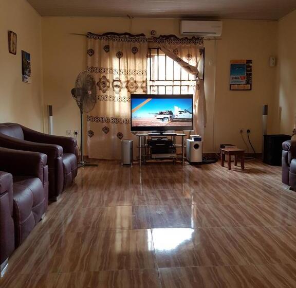 آپارتمان 1 خوابه, Edo Home