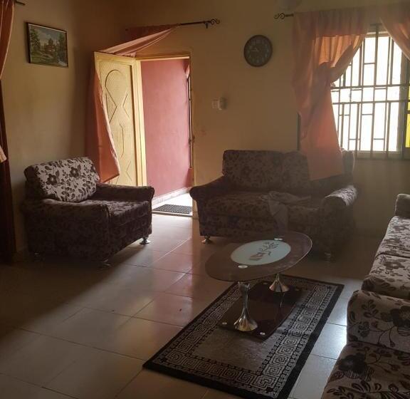 آپارتمان 1 خوابه, Edo Home