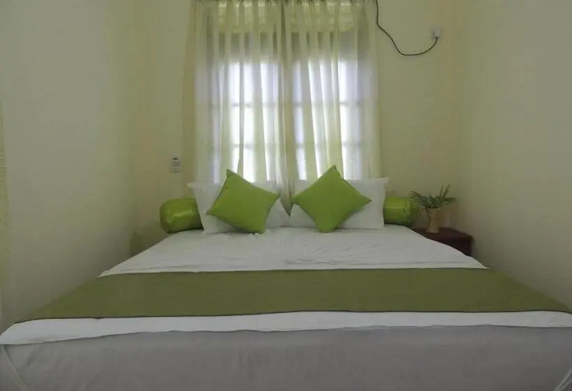 اتاق لوکس, Arana Bungalow