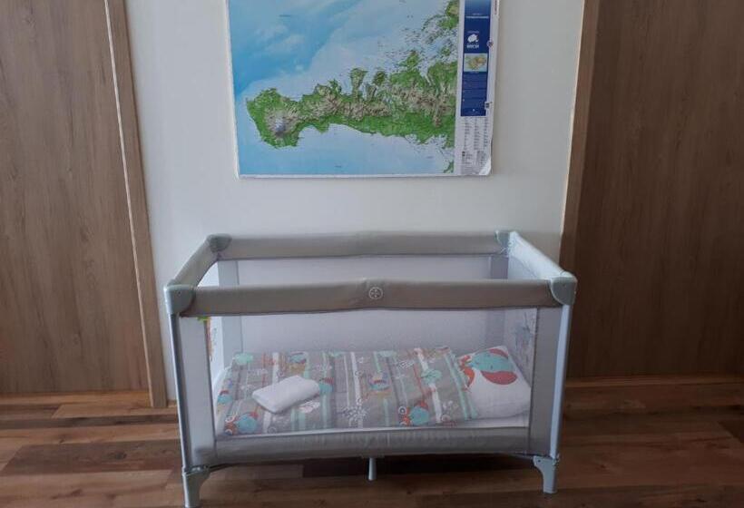 اتاق لوکس چهار تخته, Bikers Paradise