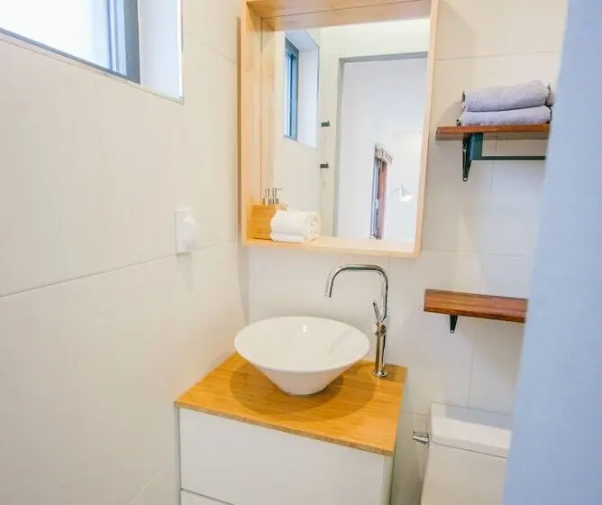 اتاق استاندارد سه نفره, Morning Dew Guesthouse