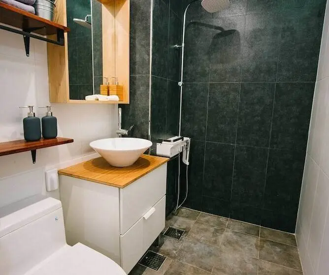 اتاق استاندارد سه نفره, Morning Dew Guesthouse