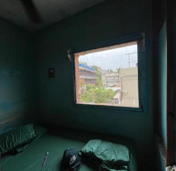 스탠다드 룸, Pipeline Hostel