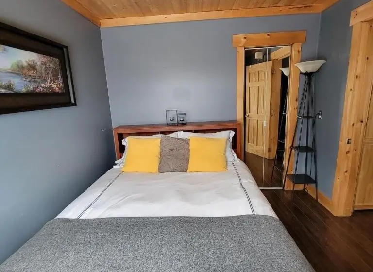 سوییت خانوادگی, The Deer Lake Loft