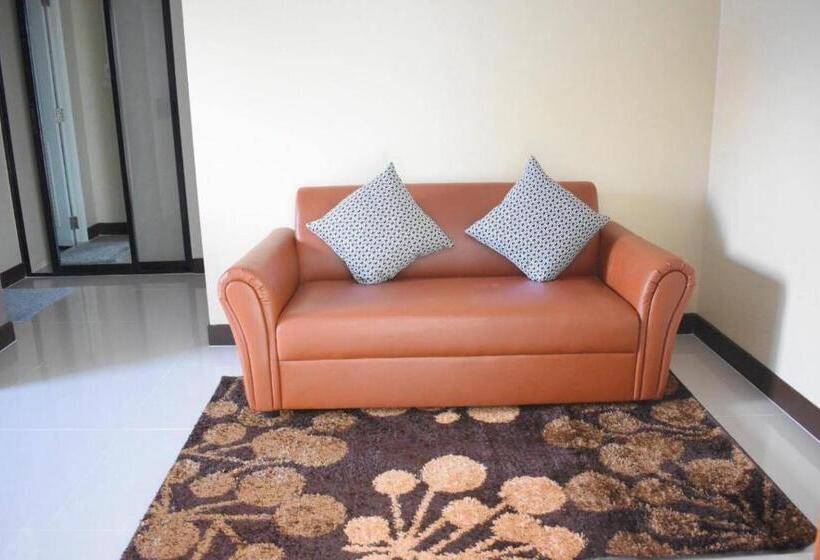 اتاق استاندارد سه نفره, Isayarada Apartment
