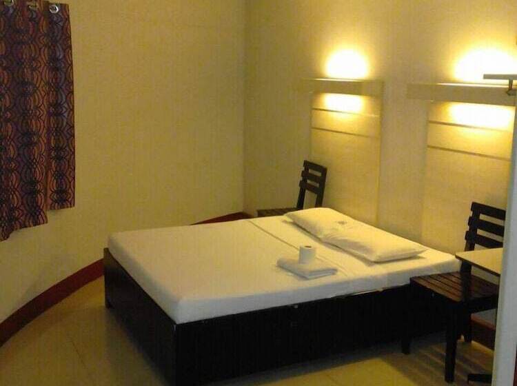 اتاق اکونومی, The Loft Inn