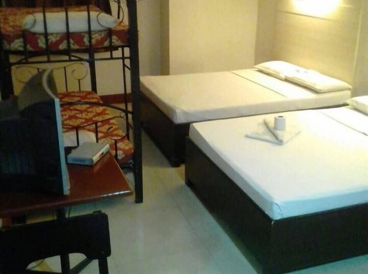 اتاق عادی, The Loft Inn