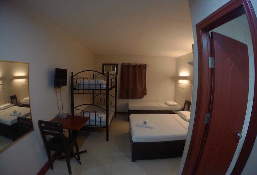 اتاق عادی, The Loft Inn