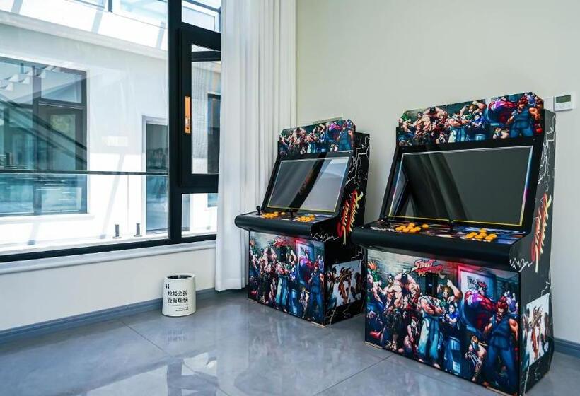 سوئیت جونیور با چشم‌انداز کوهستان, Yue Tong Farmer House