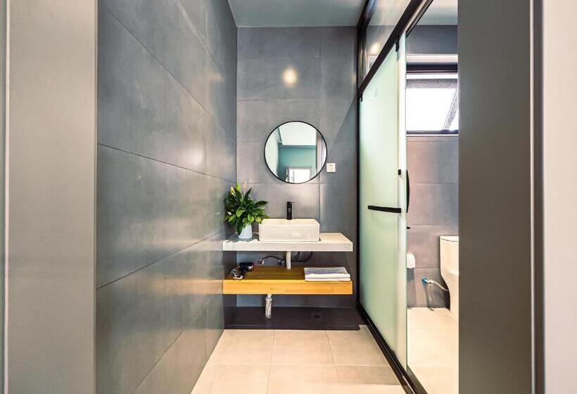 اتاق راحتی سه تخته, Yue Tong Farmer House