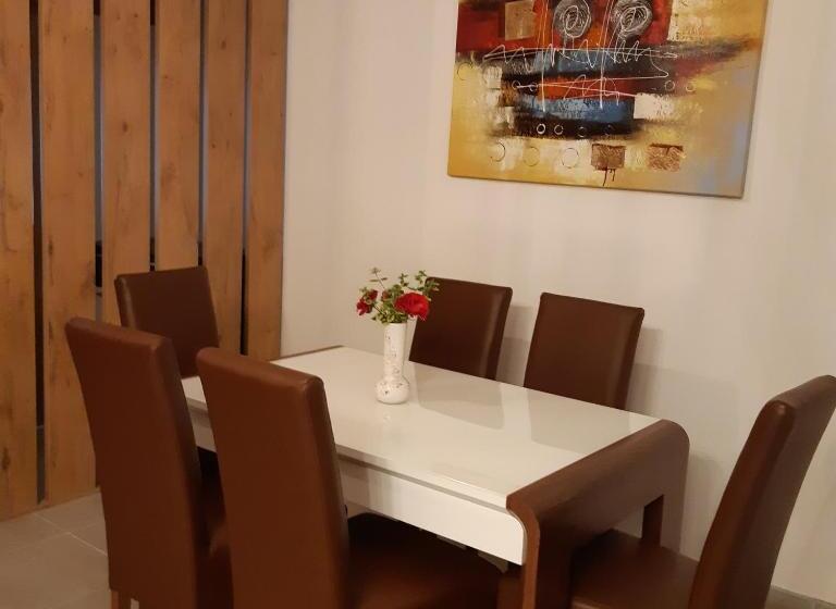 اتاق خانوادگی, Guesthouse Jelic