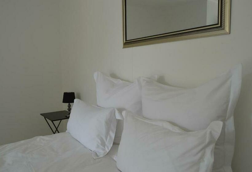 اتاق استاندارد, Niilo's Guesthouse