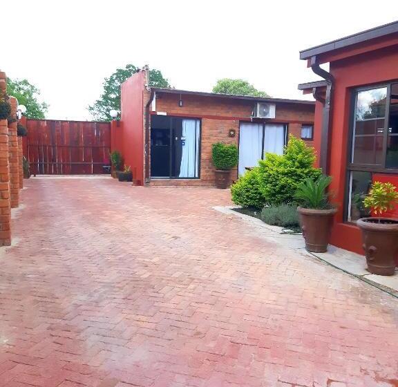 اتاق خانوادگی, Niilo's Guesthouse