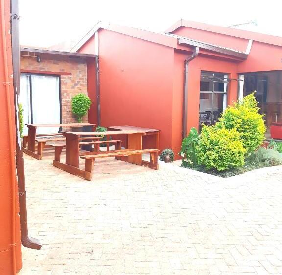 اتاق استاندارد, Niilo's Guesthouse