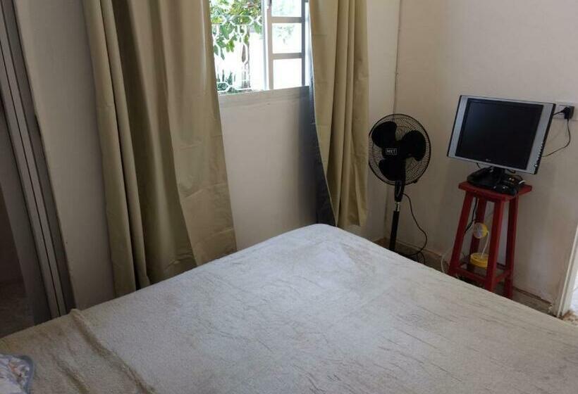 スイート, Pousada Doce Lar