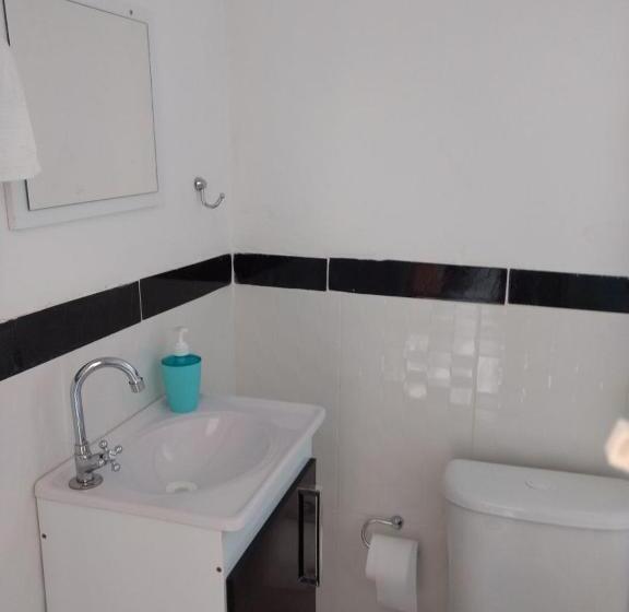 スイート, Pousada Doce Lar