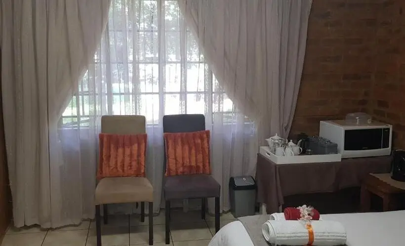 اتاق لوکس, Millstream Inn Guest House