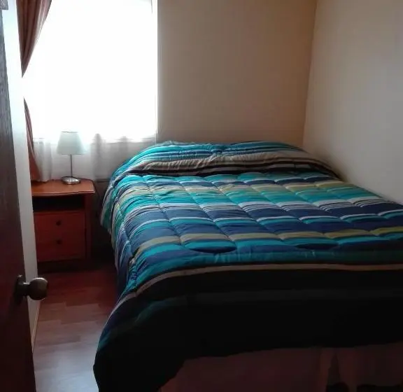 اتاق استاندارد با سرویس بهداشتی مشترک, Donde Lupe