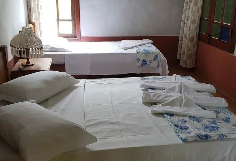 غرفة قياسية ثلاثية, Pousada Refugium