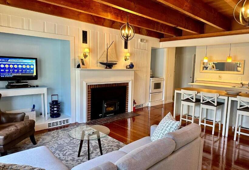 キングサイズベッドのスイートルーム, Dragonfly Guest House