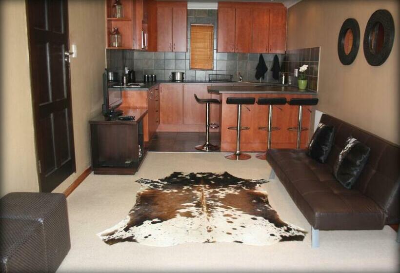 חדר משפחתי דלוקס, Krith Guest House